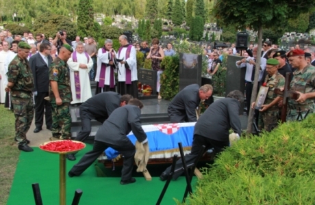 Zvonko Busic laid to eternal rest at Mirogoj, Zagreb, Croatia 4 September 2013  Photo: Dnevno,hr