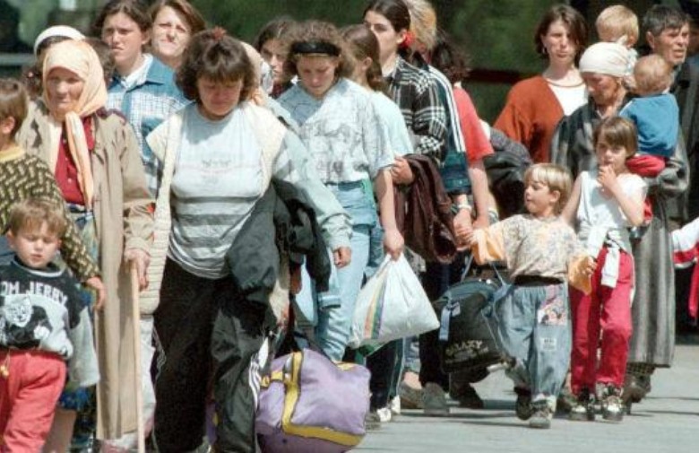 croat-refugees-1991.jpg